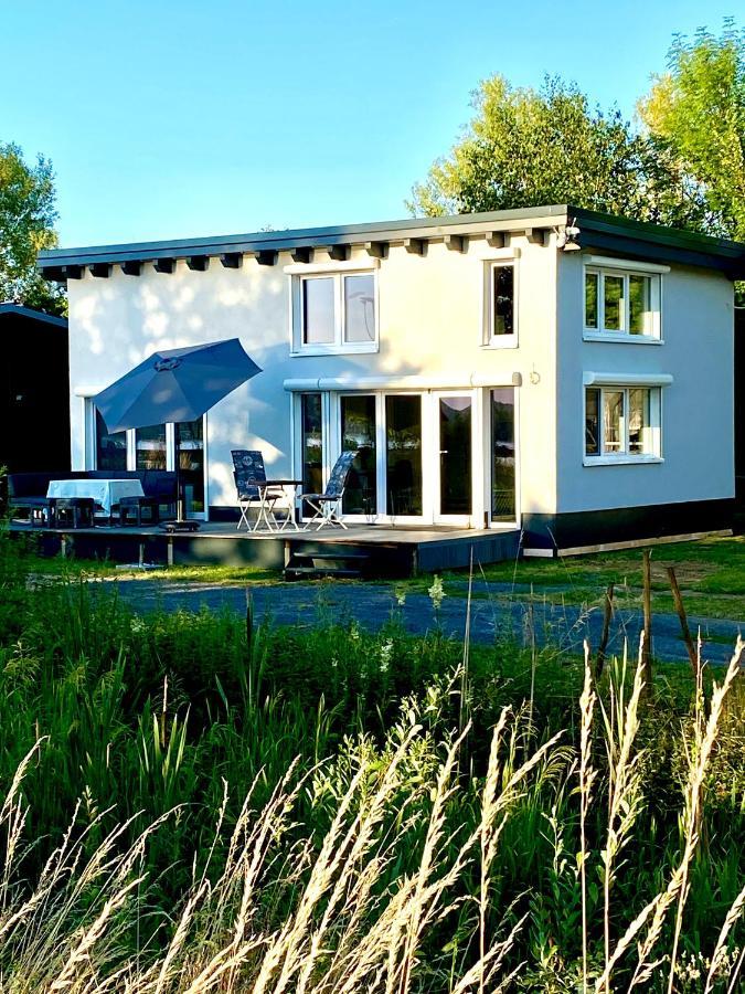 Apartment House Of Happiness Mit Seeblick *
