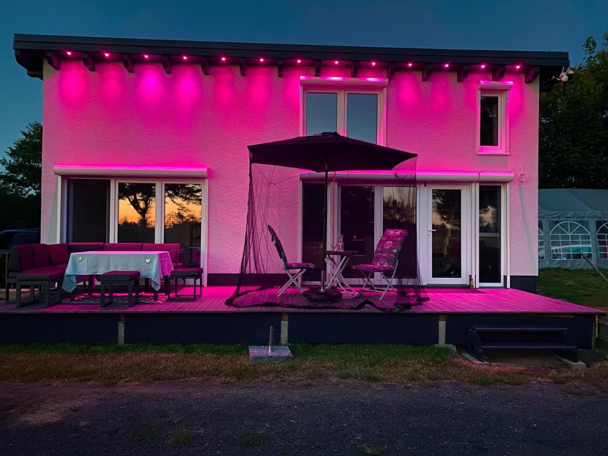 House Of Happiness Mit Seeblick